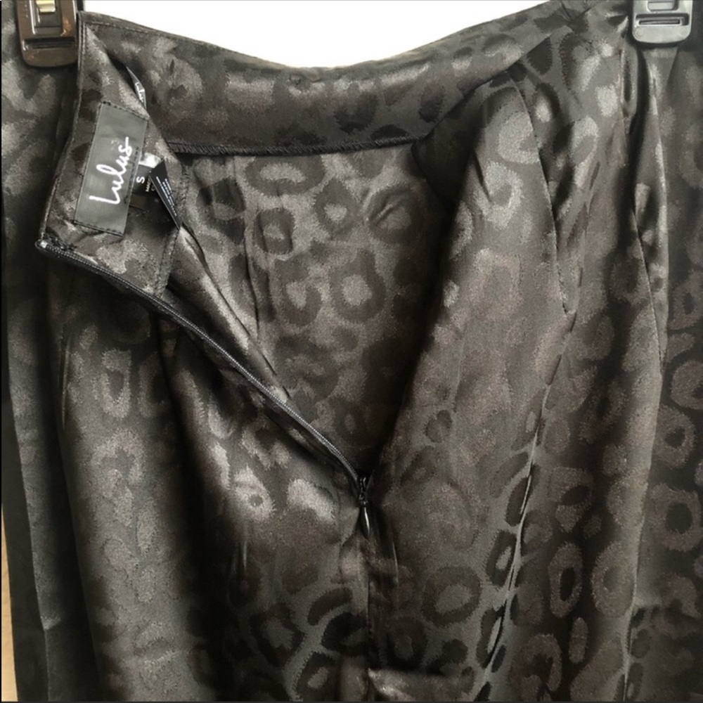 FLASH SALE! Lulus high rise satin leopard print black skirt - Picture 8 of 11